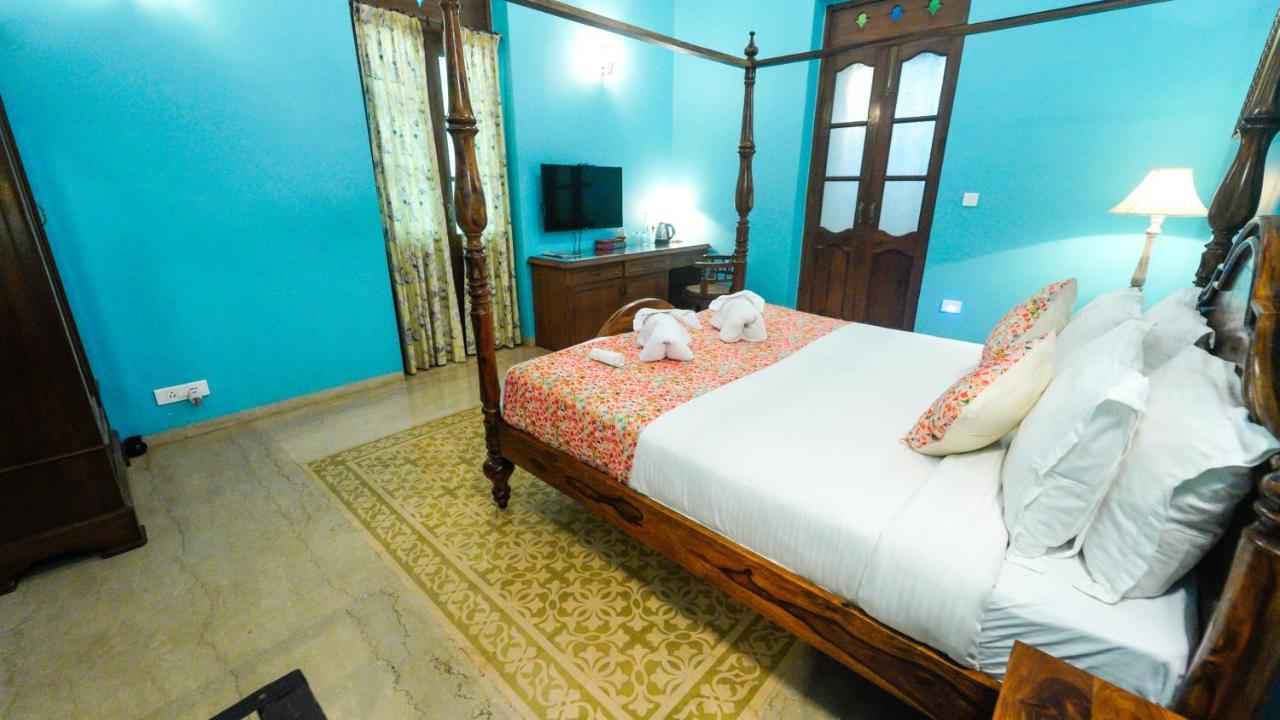 Surya Kiran Heritage Hotel Panadzsi Kültér fotó