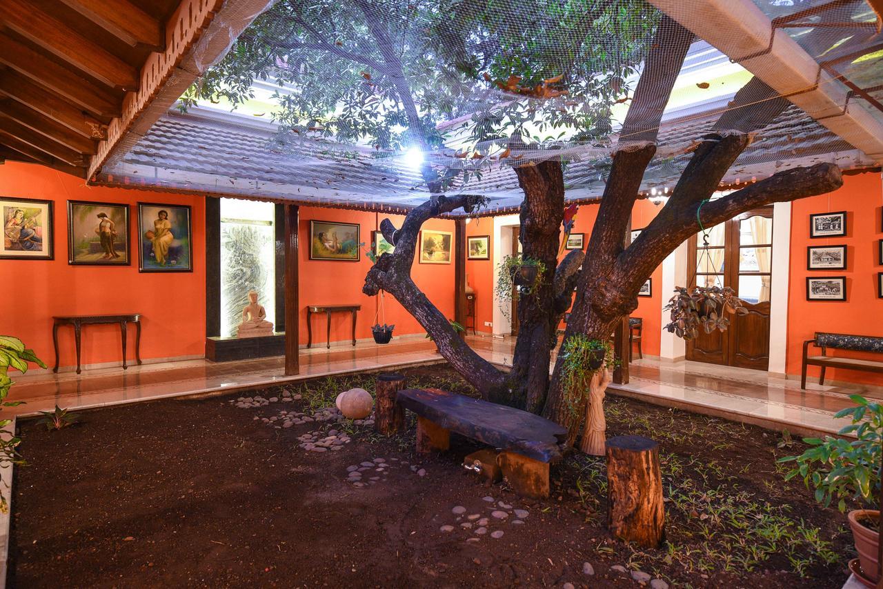 Surya Kiran Heritage Hotel Panadzsi Kültér fotó