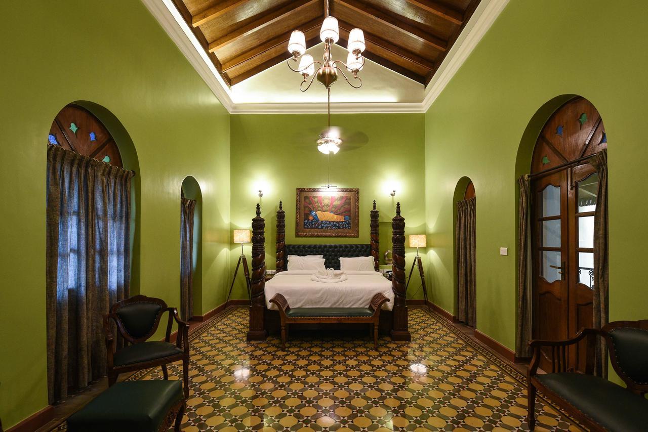Surya Kiran Heritage Hotel Panadzsi Kültér fotó