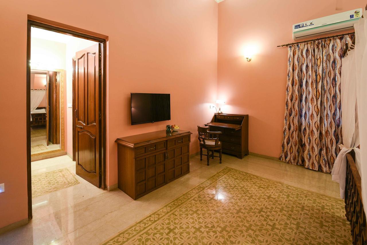 Surya Kiran Heritage Hotel Panadzsi Kültér fotó